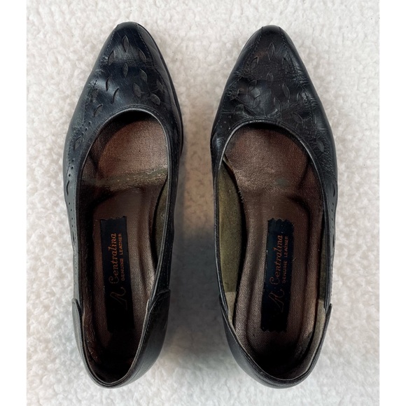 (VTG) CENTRALINA • Black Genuine Leather Pointed Toe Kitten Heels - Picture 2 of 16